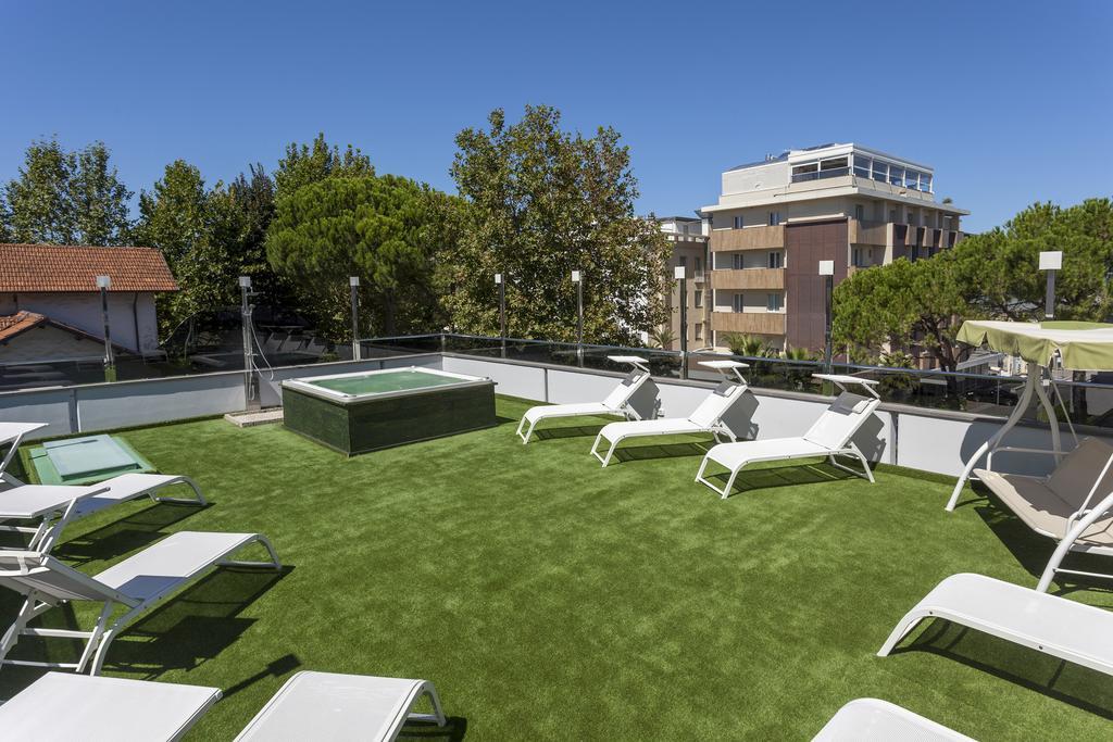 Royal Boutique Hotel Riccione Exterior photo