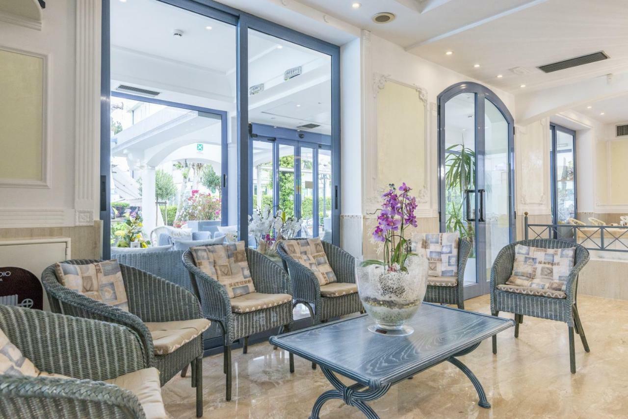 Royal Boutique Hotel Riccione Exterior photo