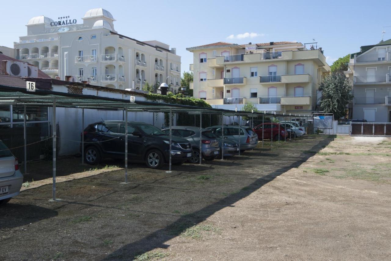 Royal Boutique Hotel Riccione Exterior photo